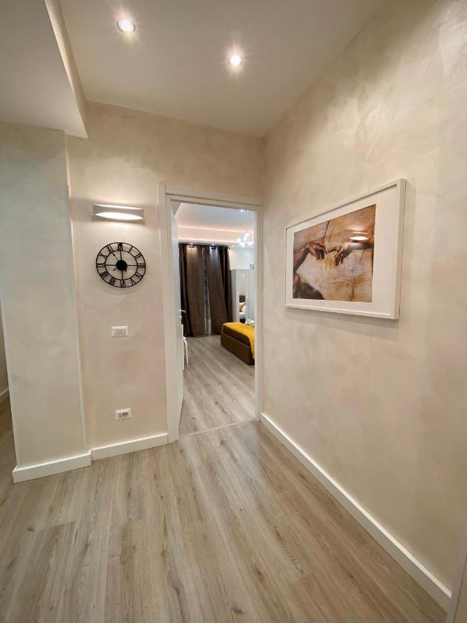 Apartment Close To The Coloseum, 2 Minutes Walk From Metro A Exterior foto