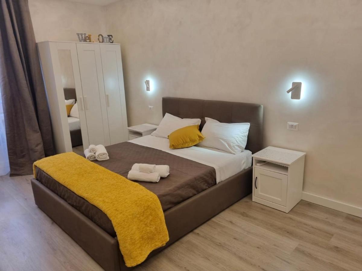 Apartment Close To The Coloseum, 2 Minutes Walk From Metro A Exterior foto