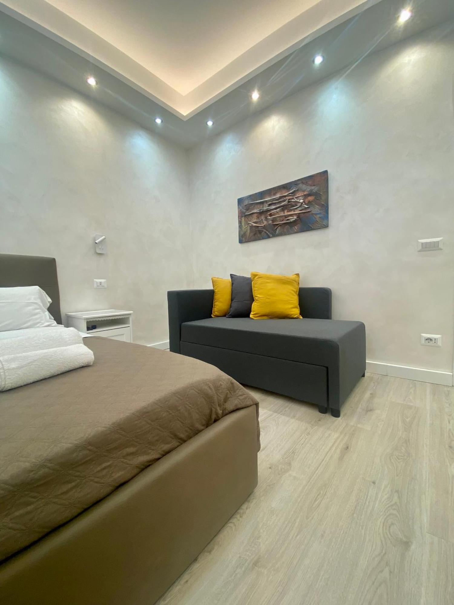 Apartment Close To The Coloseum, 2 Minutes Walk From Metro A Exterior foto